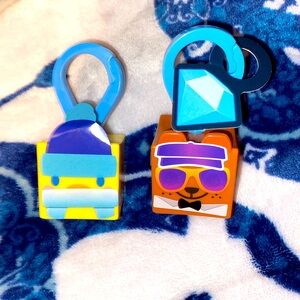 Pair Of Pet Simulator Keychains